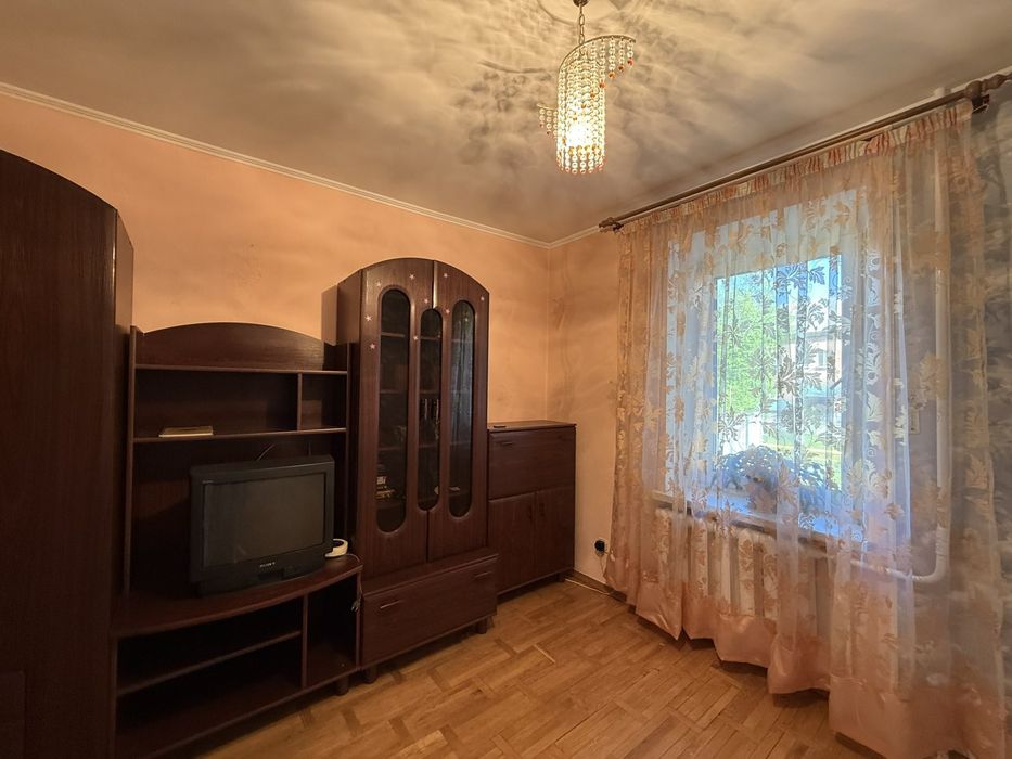Здається чудова 3 кімната квартира по вулиці Брацлавська.