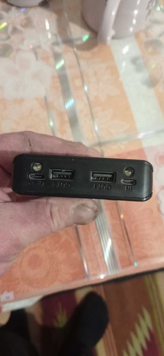 Павер  банк  на 8 шт 18650 ємкістю 3200 кожен