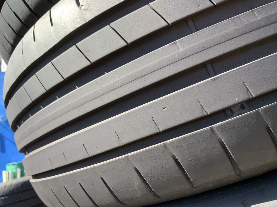 225/45R19 Dunlop