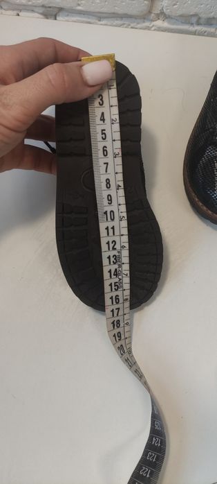 Ботіночки для дівчинки