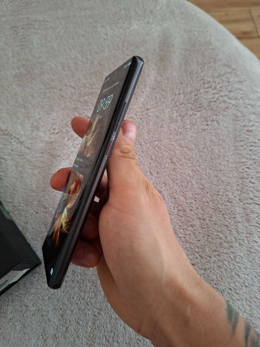 Telefon komórkowy
