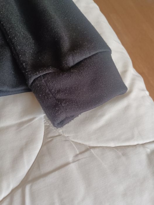 Casaco Preto com fecho verde