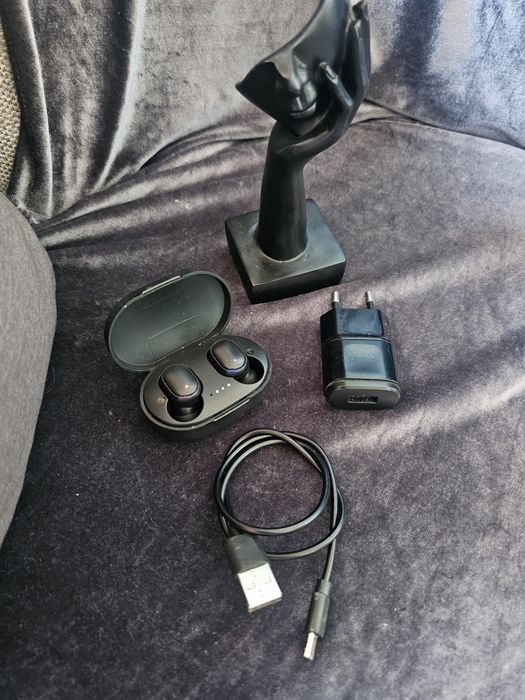 Безпровідні A6S TWS Airdots навушники наушники беспроводные 
блютуз на