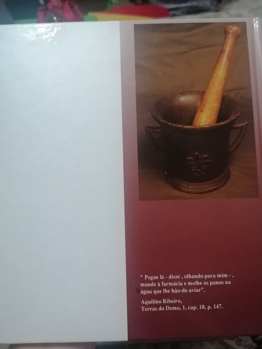 Livro Farmácias, Boticas e Mezinhas de Portugal