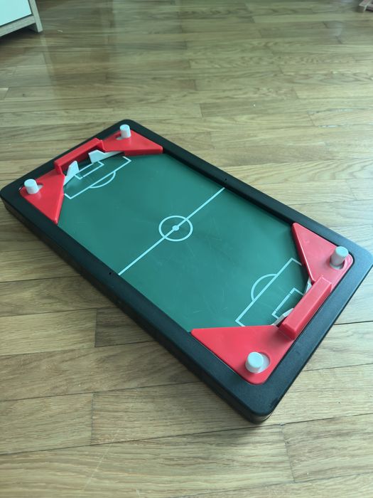 Дитяча настільна гра, Настільний футбол