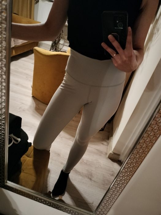 Sprzedam rzeczy w stanie dobrym w rozmiarach s,m,l