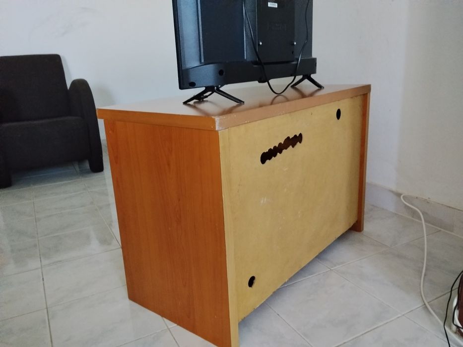 Móvel de TV / Aparador em bom estado – 30€