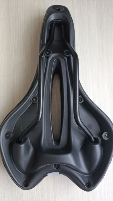 Сідло велосипеднe GEL