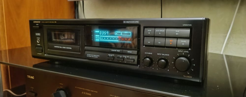 Кассетная дека Onkyo TA-2820