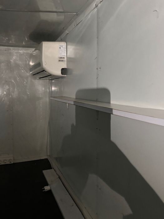 Продам торговий причіп купава 3*2 м з ремонтом в середині