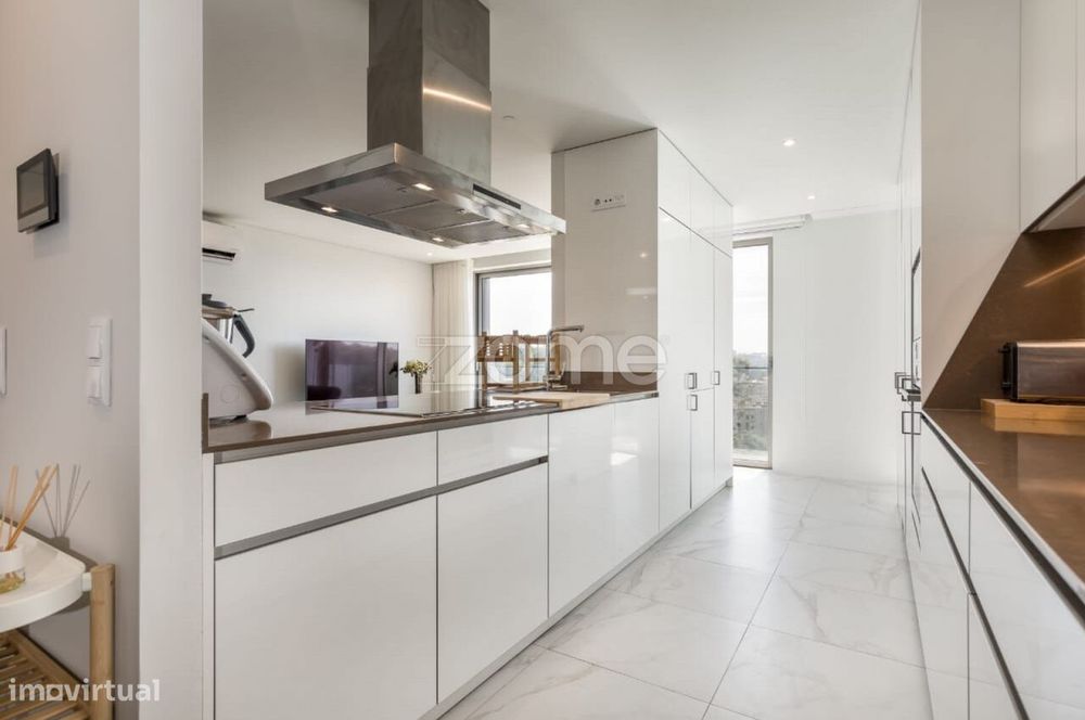 Apartamento T3 com Garagem Box para 2 carros - Edifício E-Volution