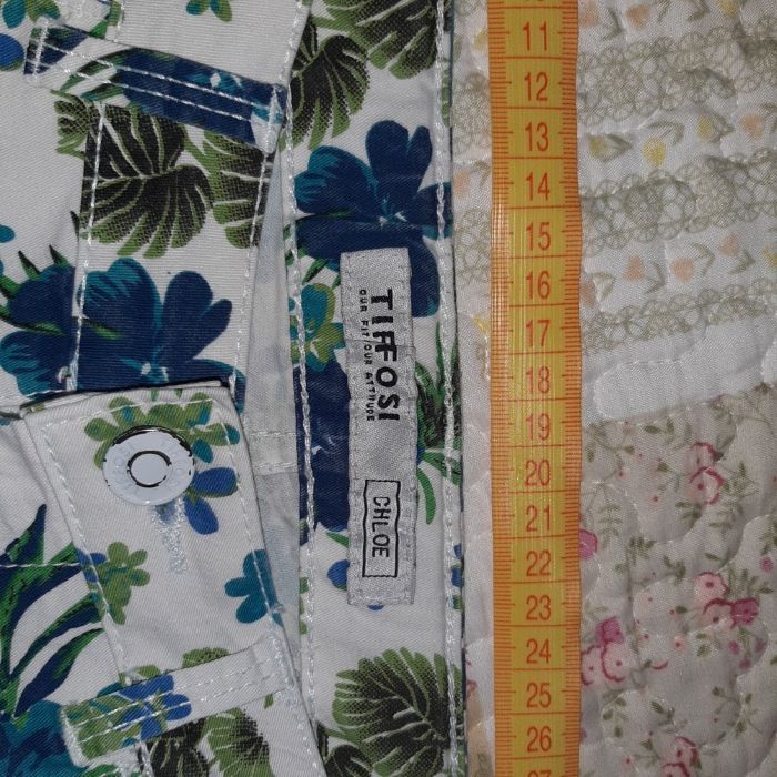 Calções criança marca Tiffosi.