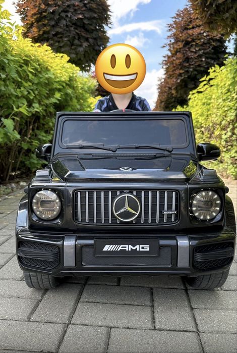 Samochód Mercedes Benz AMG czarny elektryczny