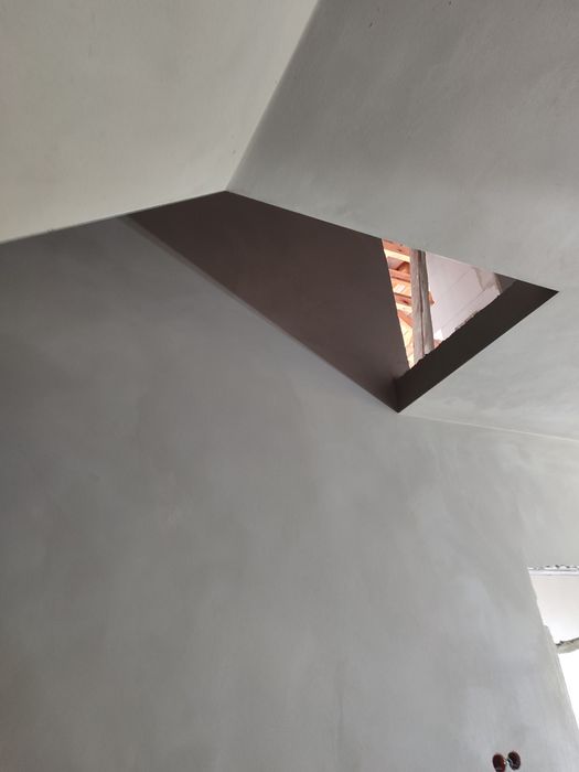 Tynki cementowo wapienne maszynowe