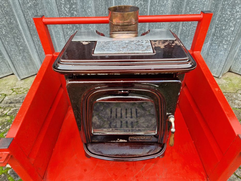 Salamandra Hergom a lenha.