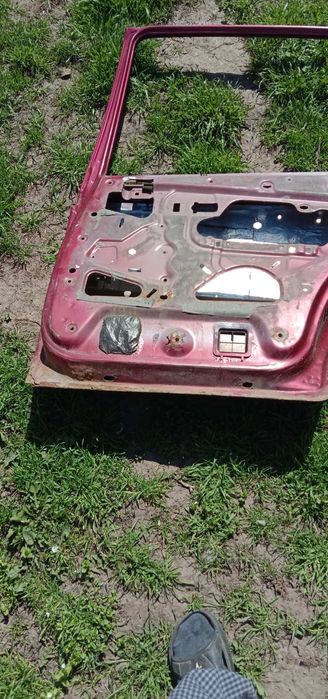 Двери правые Daewoo Nexia