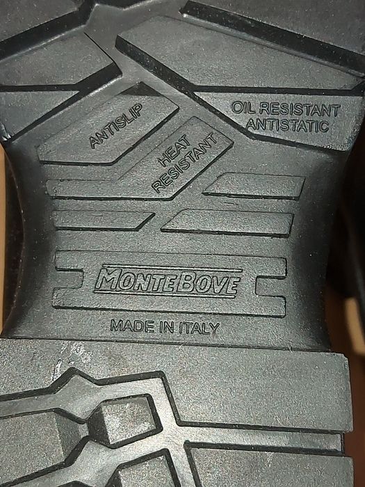 Botas pretas Montebove tamanho 40 novos, oferecem conforto