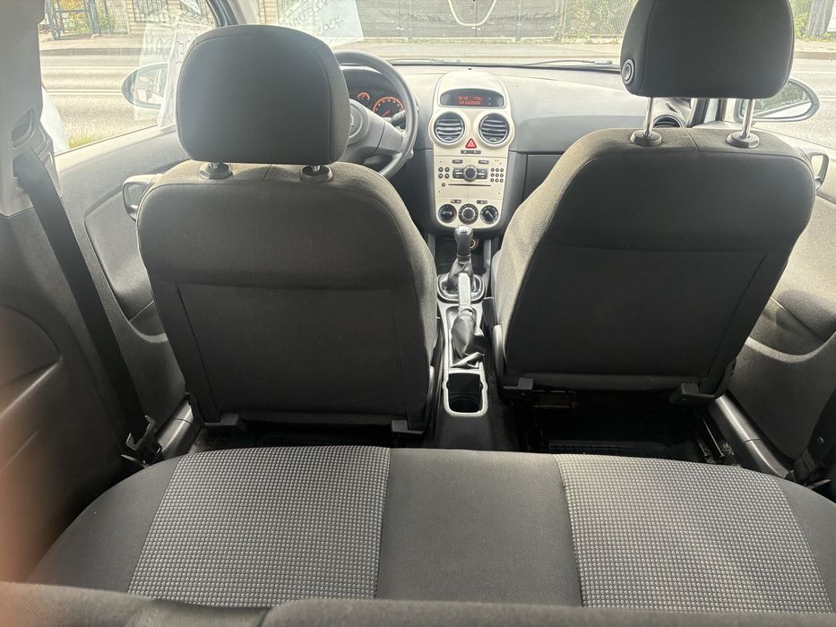 Opel corsa D 2008r