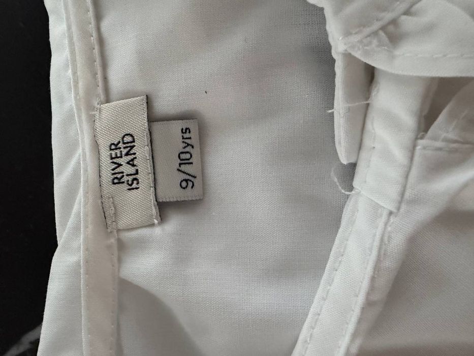 Блузка для дівчинки 9-10 років River Island