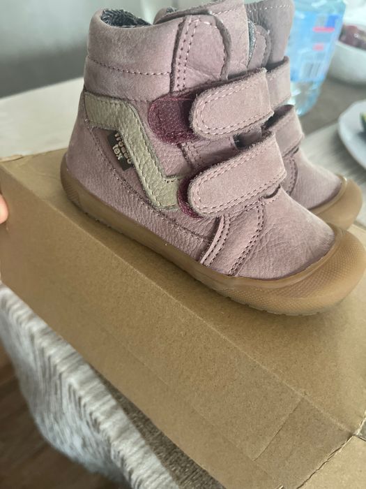 Buty dziecięce 22