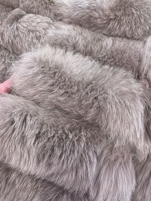 Жіноча шубка авто леді з натурального хутра лисички