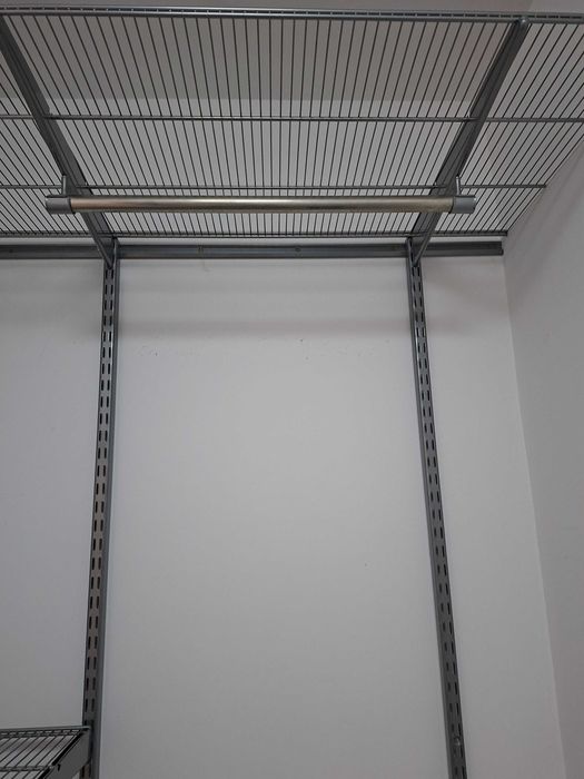 System Elfa do garderoby lub spizarni