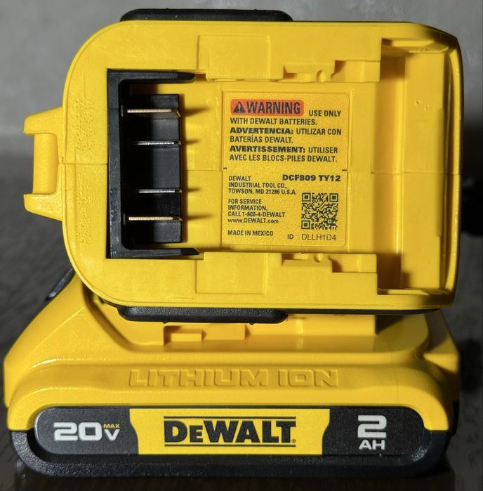 Імпакт Dewalt DCF809