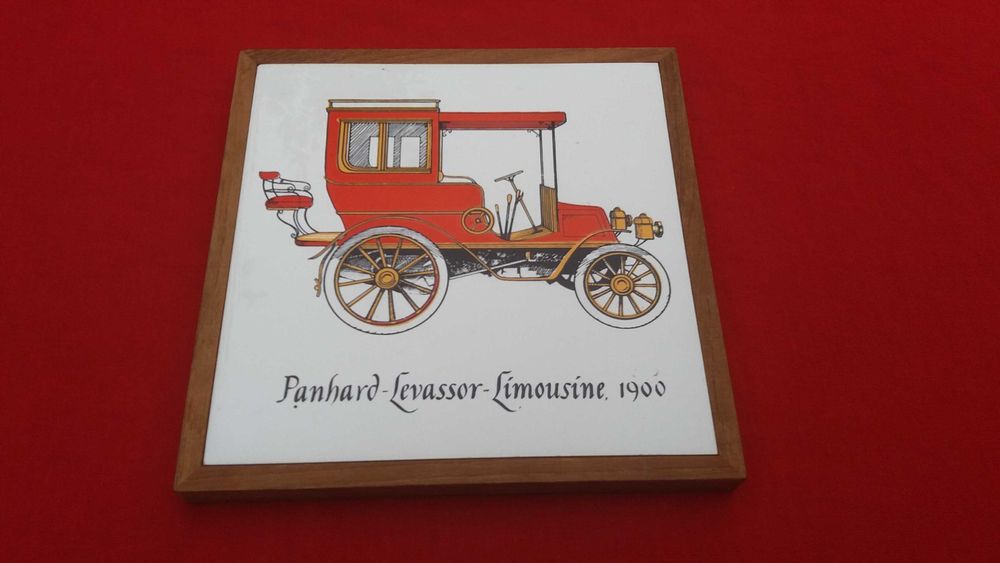 1900 - Kolekcjonerska  Ceramika z motywem