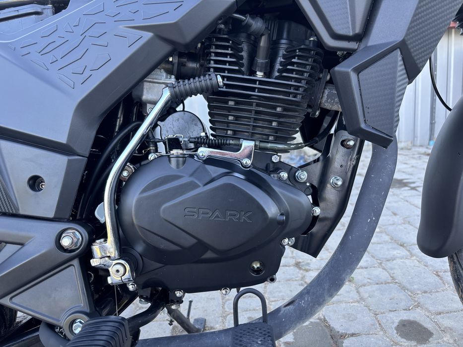SPARK 200 R-32 док