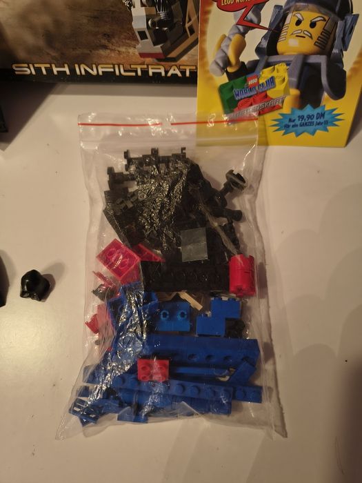 Sith Infiltrator lego   Star Wars Episode 1 system legoland