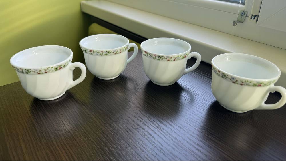 Чашки кофейні, ціна за всі 150 грн