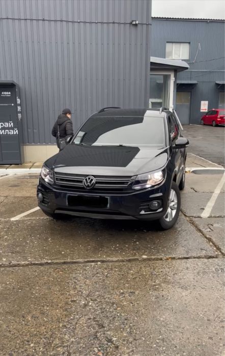Продам Volkswagen тигуан.