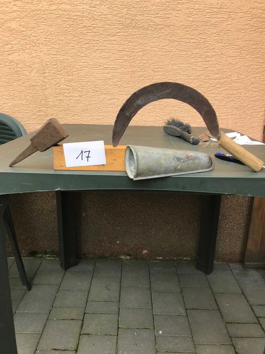 Sprzedam Sierp kłuty + kłuskę na osełkę