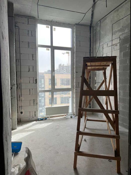 ЖК Файна Таун. Квартира з панорамними вікнами 44.8 кв.м. Стелі 3.6 м