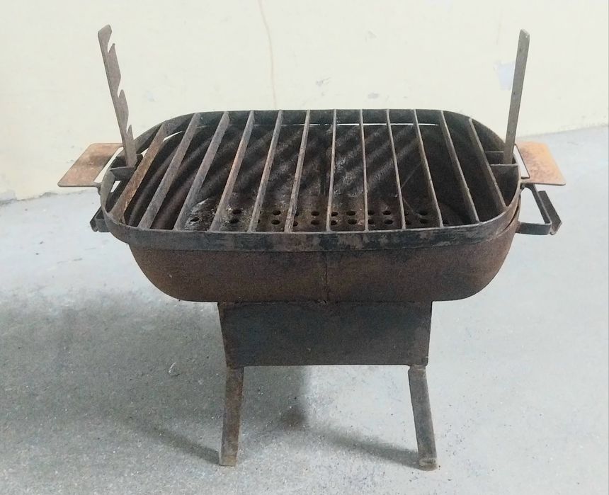 Fogareiro / Grelhador de ferro