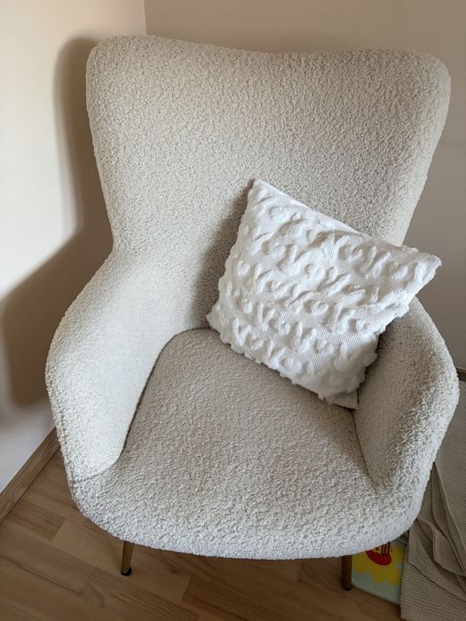 Fotel HUNDESTED naturalna biel plusz/kolor naturalny dąb