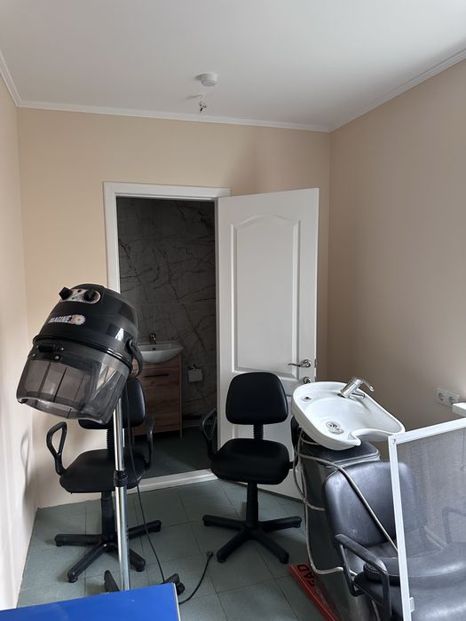 Здам в оренду салон, приміщення, ціна договірна