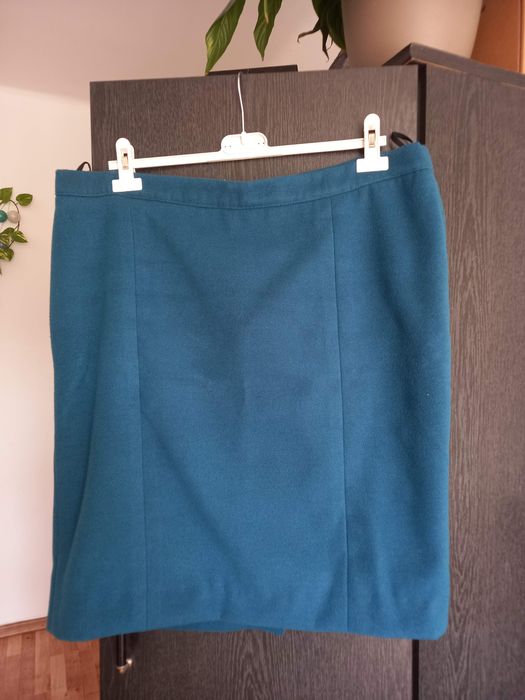 Wełniana, ciepła garsonka r L/XL