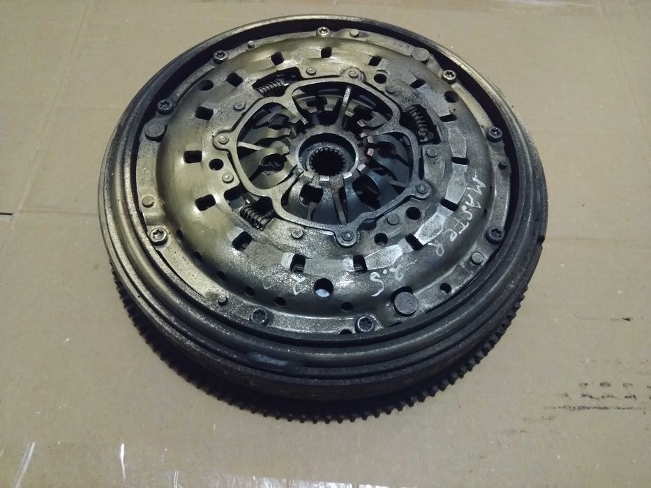 Демпфер маховик щеплення Movano-Master-Trafic-Vivaro 2.2 2.5  DCI