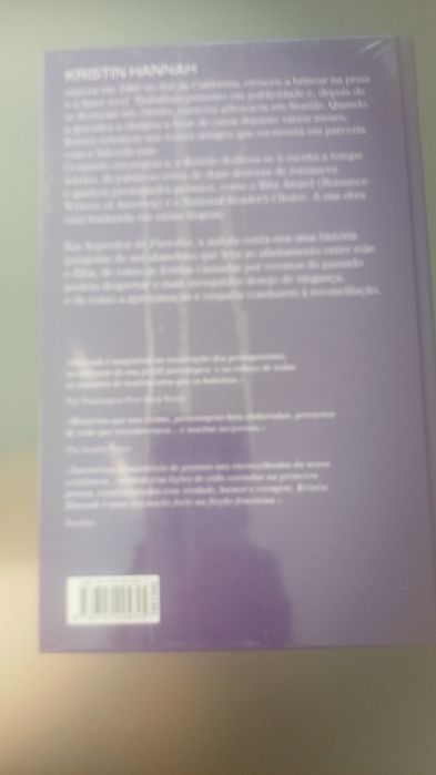 "Segredos de Família" - Kristin Hannah (Círculo de Leitores) - Novo / Selado