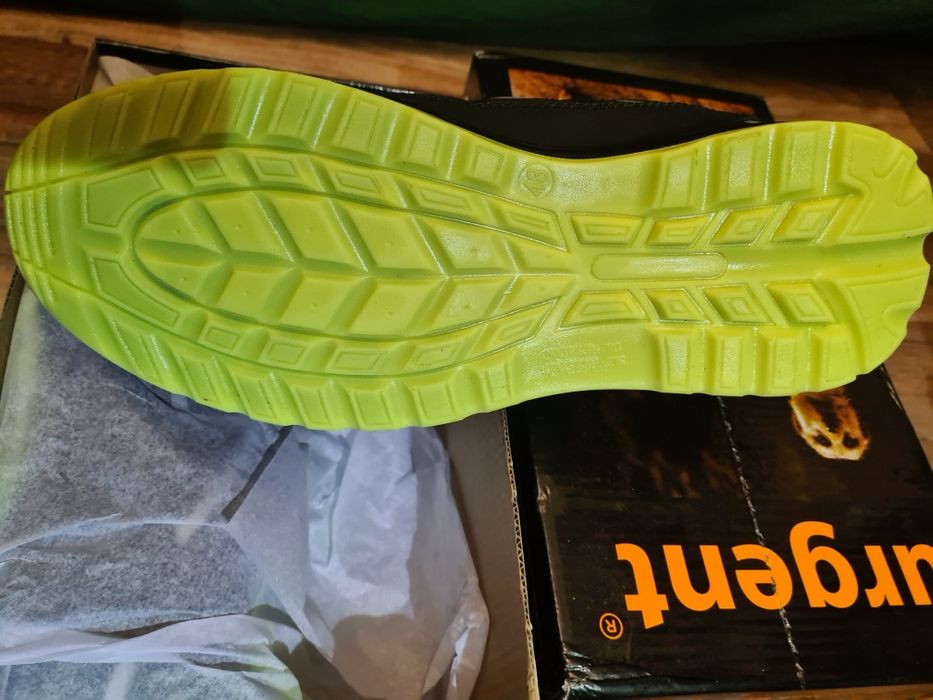 Buty robocze z czubkiem metalowym