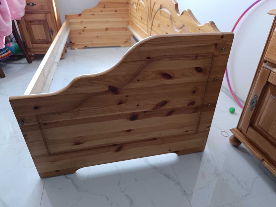 Sprzedam łóżko kanapkę 70 x200 drewnianą