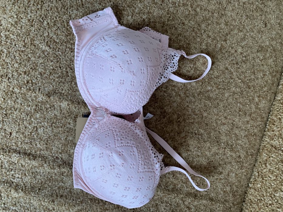 Комплект нижньої білизни.