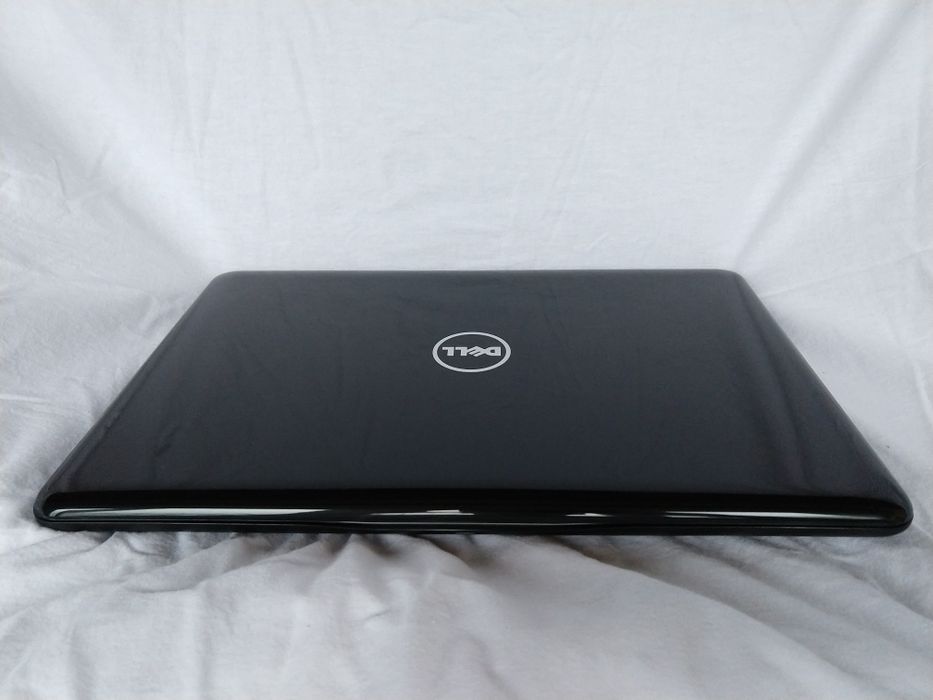 DELL INSPIRON 5767 17,3" / i7-7500U 2.7 - 3,5 GHz /16 GB DDR4