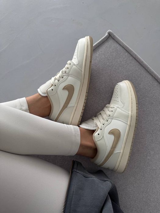 Кросівки Кроссовки AIR JORDAN RETRO 1 White Белый Білий Кросовки демісезон