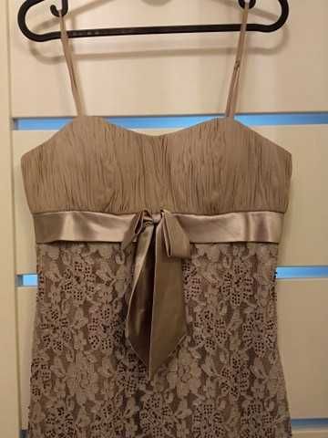 Elegancka sukienka z jedwabiem Monnari