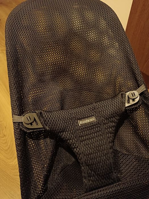 Шезлонг гойдалка BabyBjorn від народження до 2 років