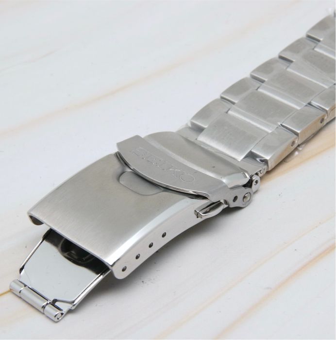 *NOVO* Seiko 5 Sports SRP739J1 Black