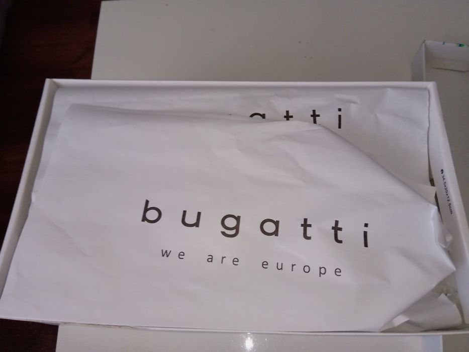 Buty BUGATTI 44 NOWE 100% oryginał