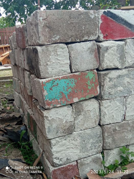 Продам кирпич б/у  белый силикатный